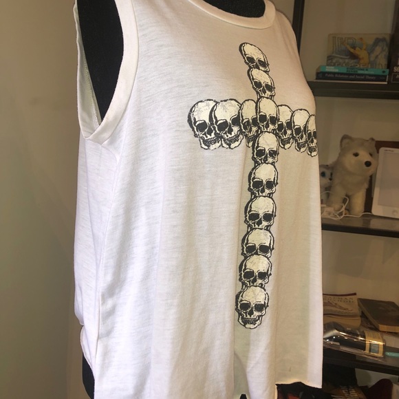Woman’s white skeleton designed tank top. Small - Picture 3 of 8
